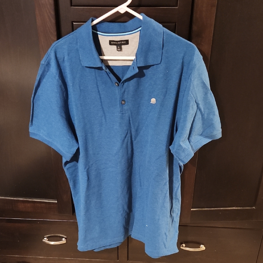 Banana Republic Men's Blue Polo Shirt